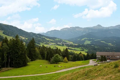 Res. Gritschhof in Latsch mit Pool & Garten