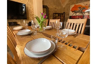 Appartamento su due livelli con camino e...