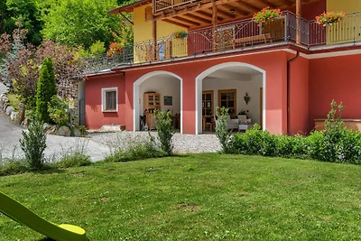 Moderne Ferienwohnung mit Pool in Skigebietsn...