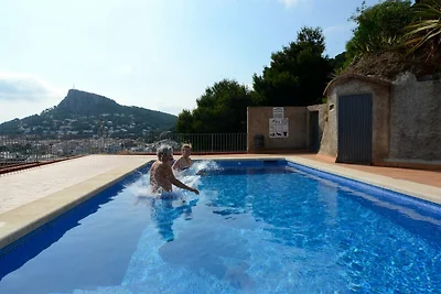 Nàutic Apartments in Estartit near water...