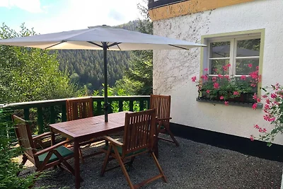 Charming Apartment with Mountain Views in Nor...