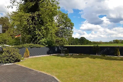 Bungalow in Suderburg met zwembad