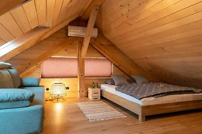 Echo Valley Hillside Holiday Home with Sauna ...