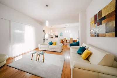 Geräumiges Apartment mit Pool