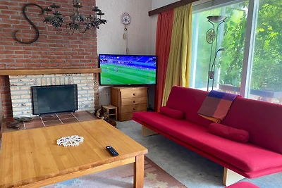 Gemütliches Familienhaus mit schönem Garten.