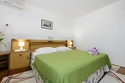 Oreb Dream Apartments - Three Bedroom Apartme...
