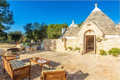 Trullo con piscina per bambini