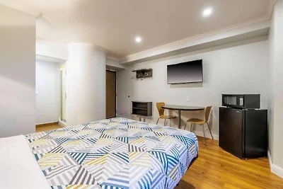 1 Queensize-Bett | Nsmk, Mikrowelle