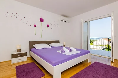 Apartment &  Rooms Maždin - One Bedroom Apart...