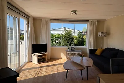 Hütte in Renesse mit Schwimmbecken
