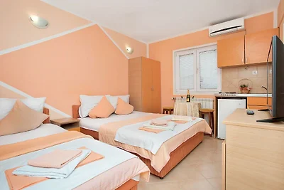 Perfect Budva Stay Near the Sea & Aqua Park -...