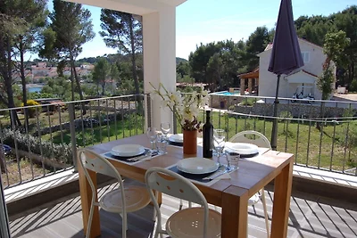 Komfortable Wohnung mit überdachter Terrasse