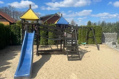 Komfortable Ferienhäuser direkt am See