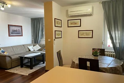 Appartement in Zagreb met balkon en...