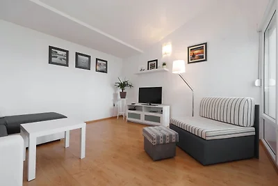 Modernes Apartment mit privatem Pool in...