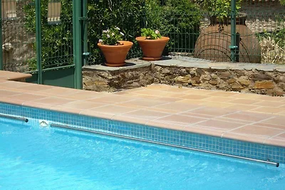 Appartamento moderno con piscina