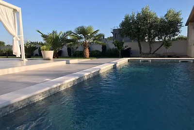 Komfortables Familienrefugium mit Pool