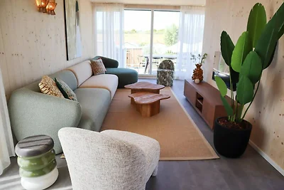 Élégant séjour de 4 chambres au bord de la...