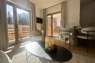 PRACHTIG APPARTEMENT MET 2 SLAAPKAMERS DICHTB...