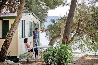 Mobile homes in Camp Kovacine, Cres-voorheen ...