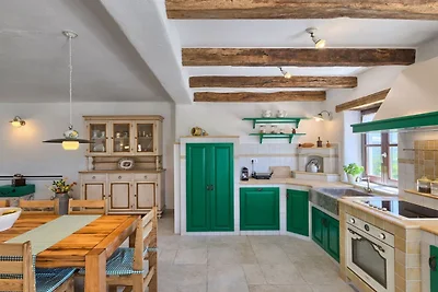 Authentic Villa Banić - Four Bedroom Villa Wi...