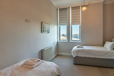Appartement met uitzicht op Towan Beach.