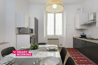 Central & Cozy apartment