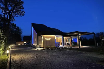 Elegant Warm Bliss Hideaway Escape Lodge - Ho...