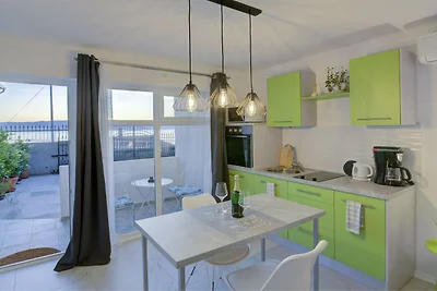Apartments Luka & Leona - Two Bedroom Apartme...