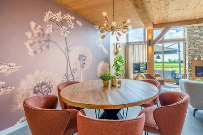 Attraktive und moderne Ferienvilla für 6...