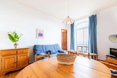 Apartment in Pléneuf mit Meerblick