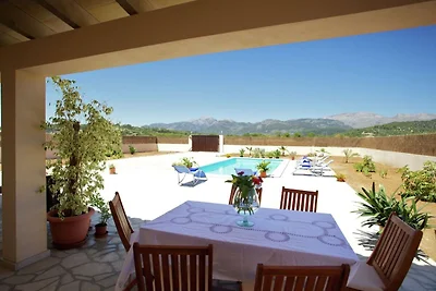 Schönes Ferienhaus mit privatem Pool