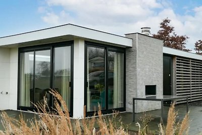 Gepflegtes Chalet am Wasser, nahe dem...