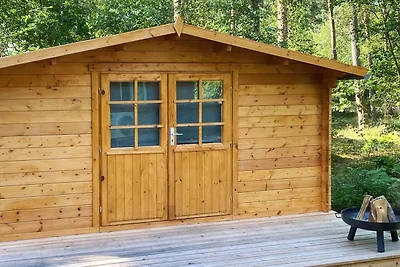 8 Persone case ad Aakirkeby