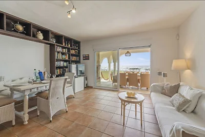 1100 - BEACH FRONT VILLA