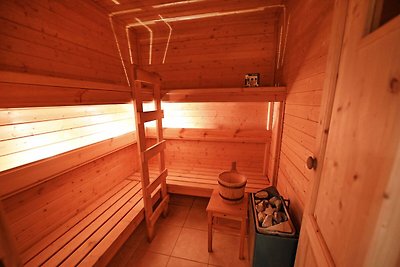 Gemütliches freistehendes Chalet mit Sauna in...