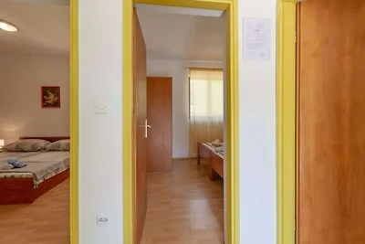 Apartment Olivera direkt am Meer mit Terrasse