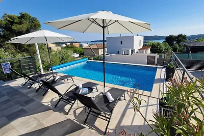 Gemütliche Villa in Pomer mit privatem Pool u...