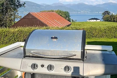 12 Personen Ferienhaus in Davik