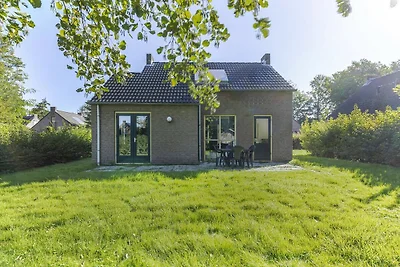 Wald-Bungalow für 4 Personen in Ewijk