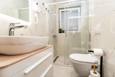 Bračić Premium Apartments with Outdoor Pool a...