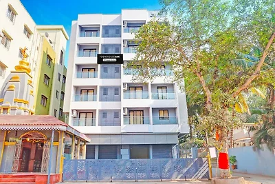 Townhouse Oak Amanora Mall