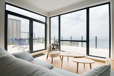 Luxuriöse 3-Zimmer-Wohnung mit Meerblick