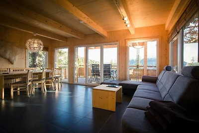 Chalet spazioso con vasca idromassaggio