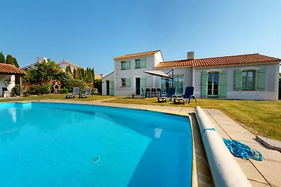 Villa bei Coex mit Pool und Golfplatz