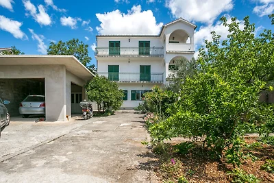Wohnung in Sibenik in der Nהhe von Sea Beach