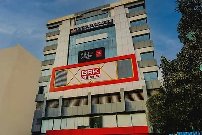 Townhouse Rcc Hotel Banjara Hills