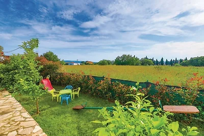 Cozy Nook Apartment Kastel Stari - Three Bedr...