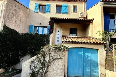 Haus nahe Pin de Bormes mit Terrasse BBQ