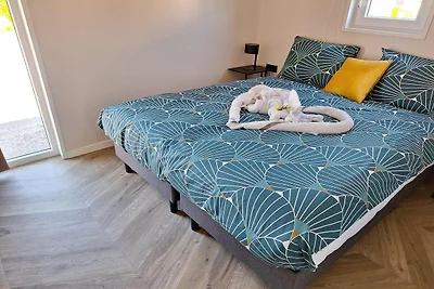 2-bedroom chalet with terrace